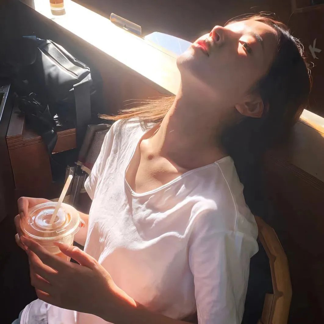 大小姐才不会玩格斗游戏